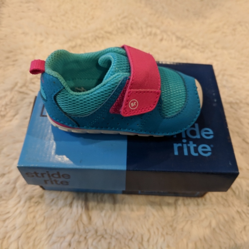 Stride rite infant/toddler shoes girls 4.5 wide